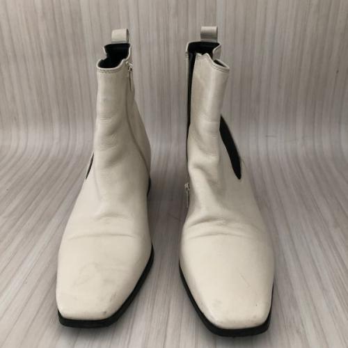 Kaleidoscope Cream Low Block Heel Chelsea Boots