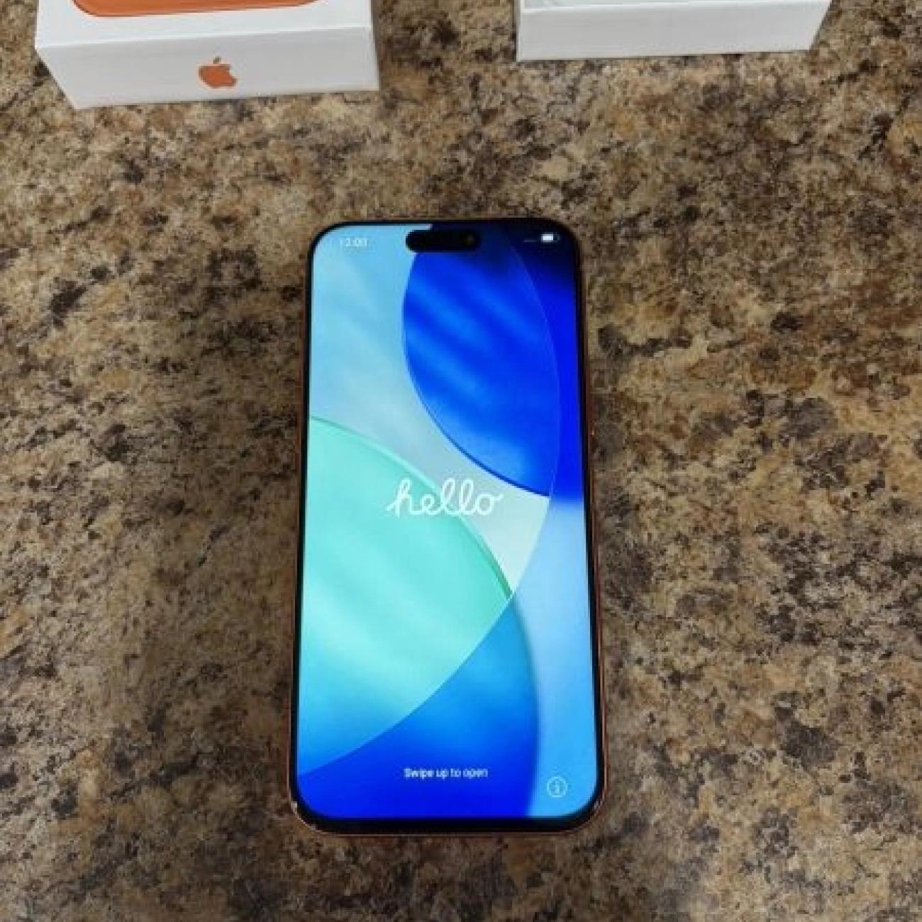 FACTORY UNLOCKED IPHONE 17 PRO MAX 1TGB.