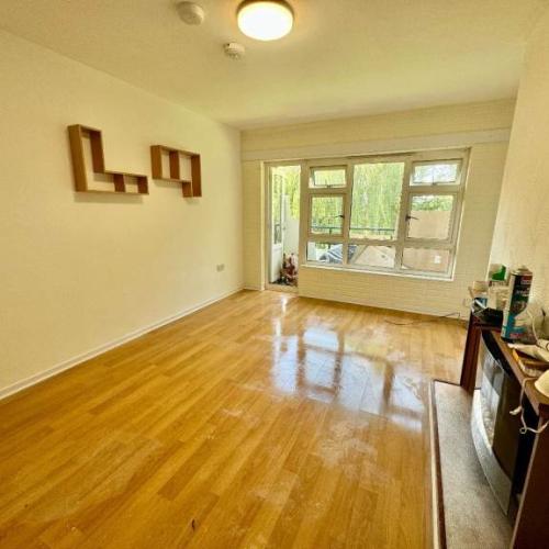 2 Bedroom Flat For Rent - Alexandra Avenue, Rayners Lane, HA2