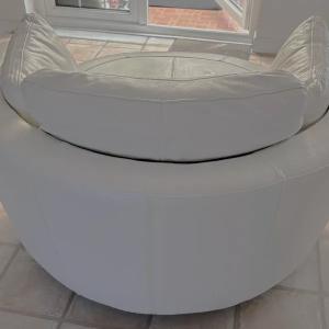 Beautiful White Leather Swivel Armchair [QUICK SALE]