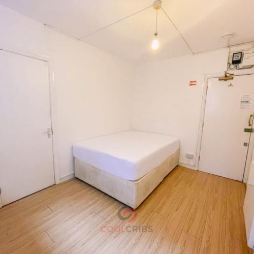 Studio Apartment in Holloway Road, Islington, N7 - Ref: 663