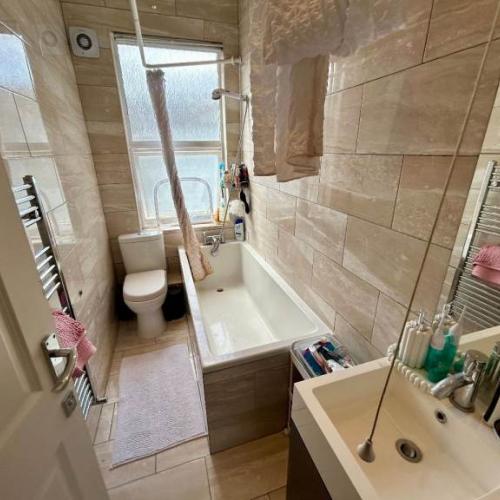 3-Bedroom Maisonette Flat to Rent in Wells House Road, North Acton, NW10 6ED