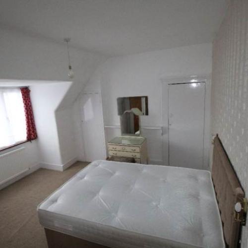1 bedroom in Semilong Road, Northampton, NN2 (#2720209)