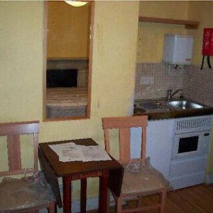 SMART SINGLE STUDIO- KENSINGTON OLYMPIA/SHEPHERDS BUSH