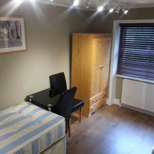 MODERN SELF CONTAINED SINGLE STUDIO- NOTTING HILL GATE