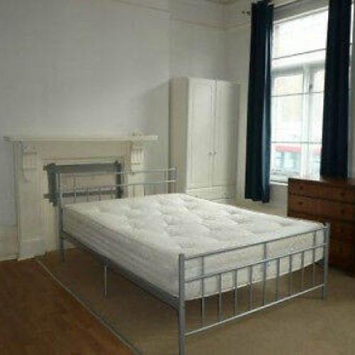 SPACIOUS DOUBLE ROOM - WILLESDEN GREEN