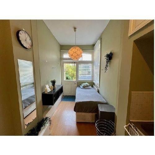 Single Semi-Studio With Garden in Glazbury Road, W14 9AS ***ALL BILLS INC***