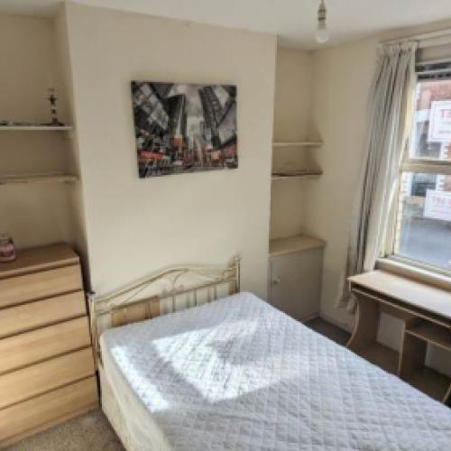 4 bed house for rent in Student Area of Belfast.