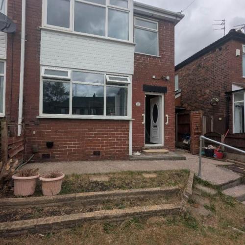 4 Bed Semi-Detached House, Charlestown Road, M9