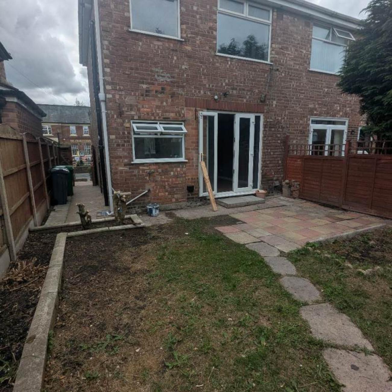 4 Bed Semi-Detached House, Charlestown Road, M9