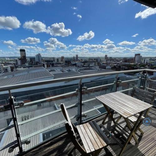 2 bedroom flat in Albion St, Leeds, LS2 (2 bed) (#2926133)