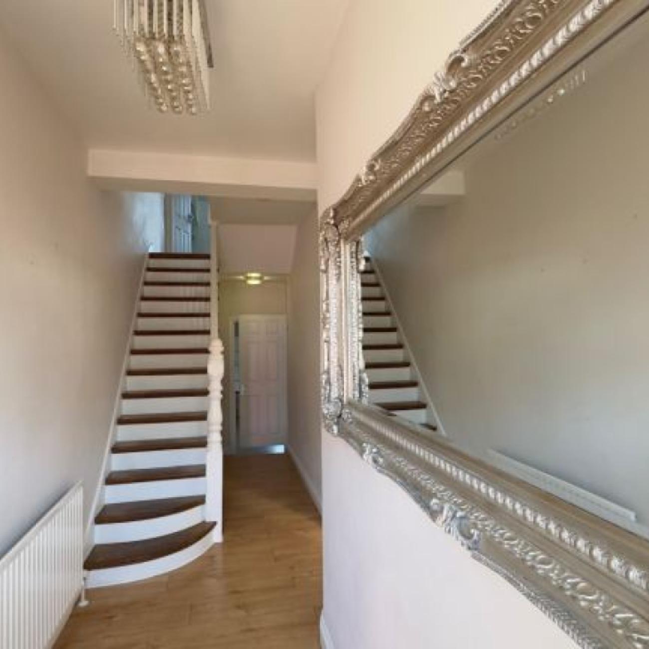 Stunning four bedroom property ig1