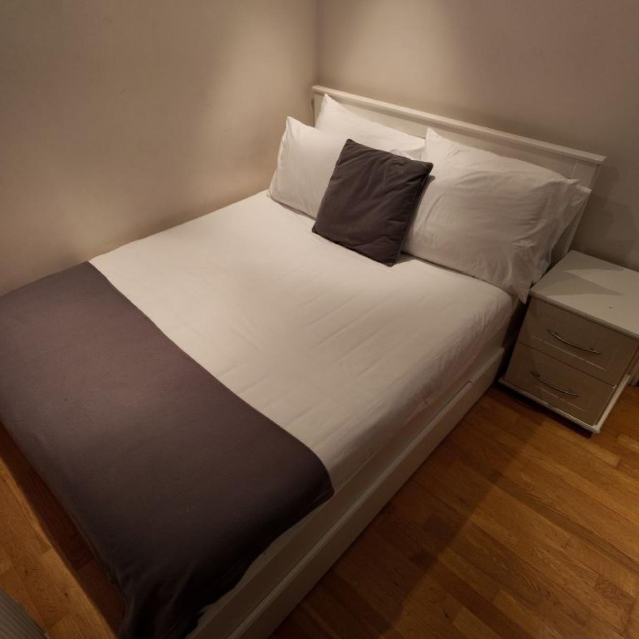 Richmond one bed apartment available for rent