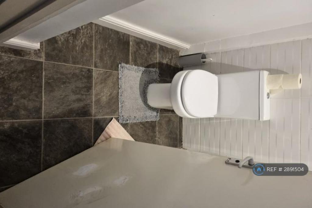 1 bedroom in Arthur Street, Nottingham, NG7 (#2891504)
