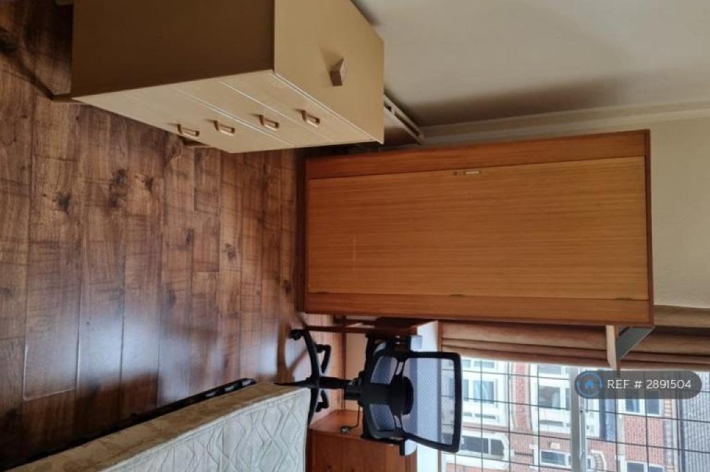 1 bedroom in Arthur Street, Nottingham, NG7 (#2891504)