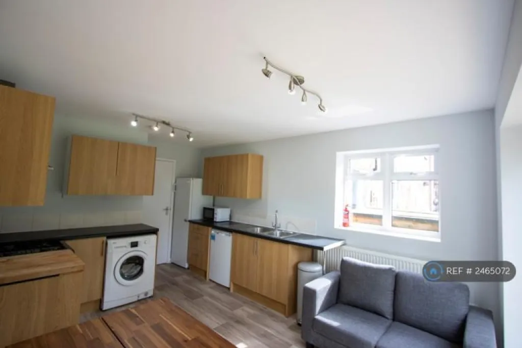 1 bedroom in Chatham Road, Winchester, SO22 (#2465072)