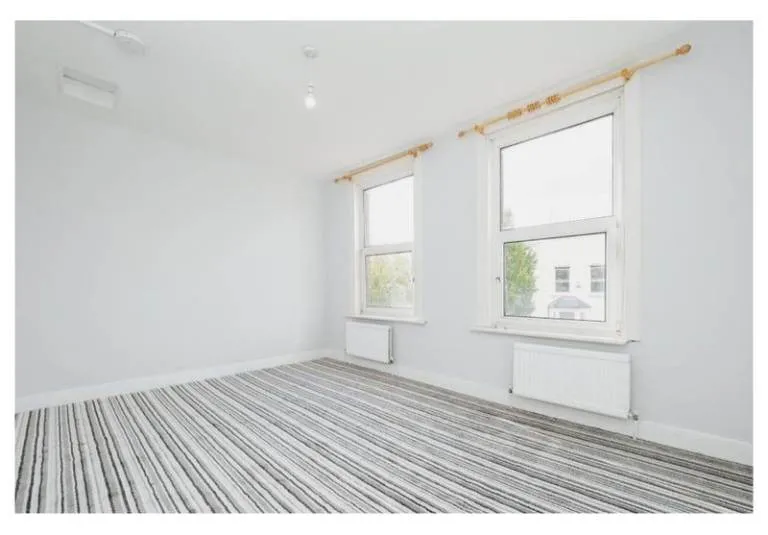 FOREST GATE/MARYLAND, E7, 4 BEDROOM TERRACED HOUSE AVAILABLE NOW