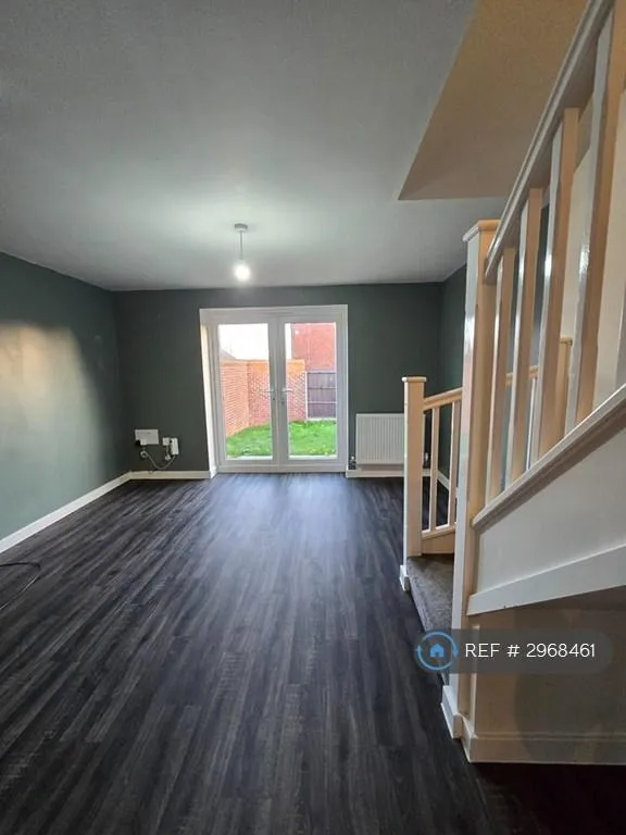 2 bedroom house in Bellerphon Drive, Stoke-On-Trent, ST3 (2 bed) (#2968461)