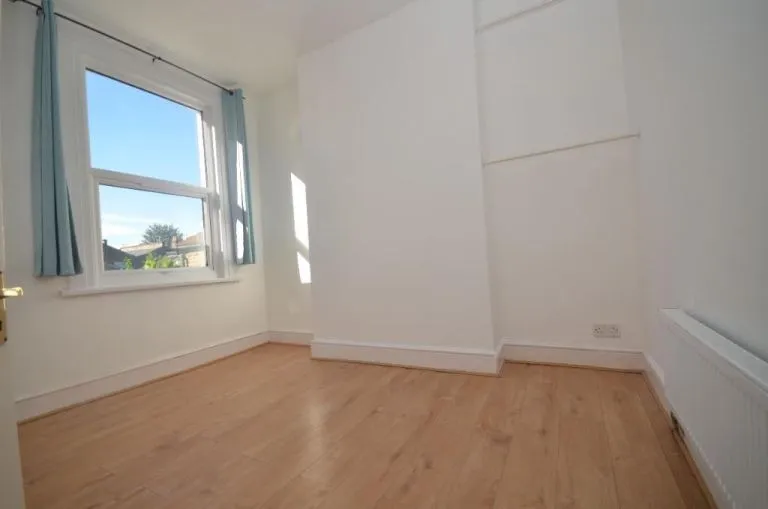 4 bedrooms house to rent in Peckham