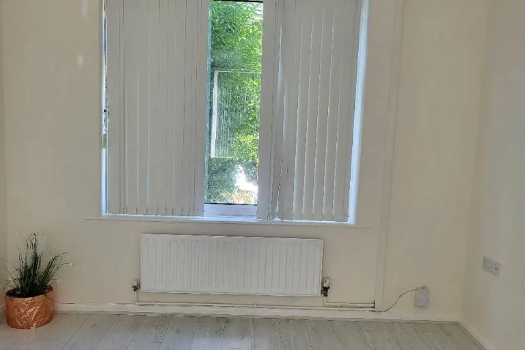 House to let £1250 per Months in Whitefield area