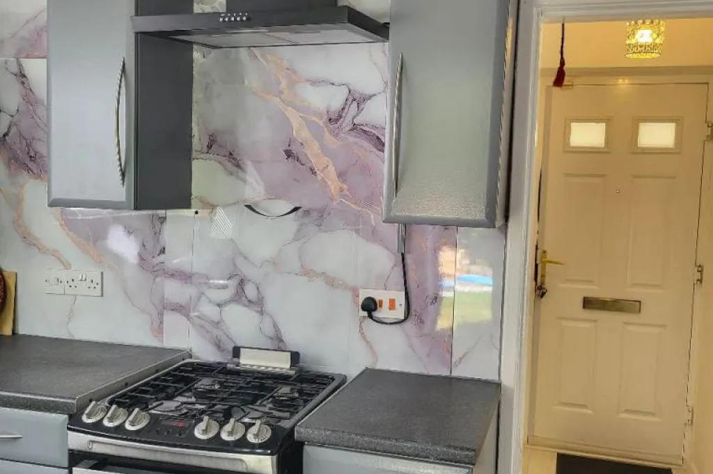 House to let £1250 per Months in Whitefield area