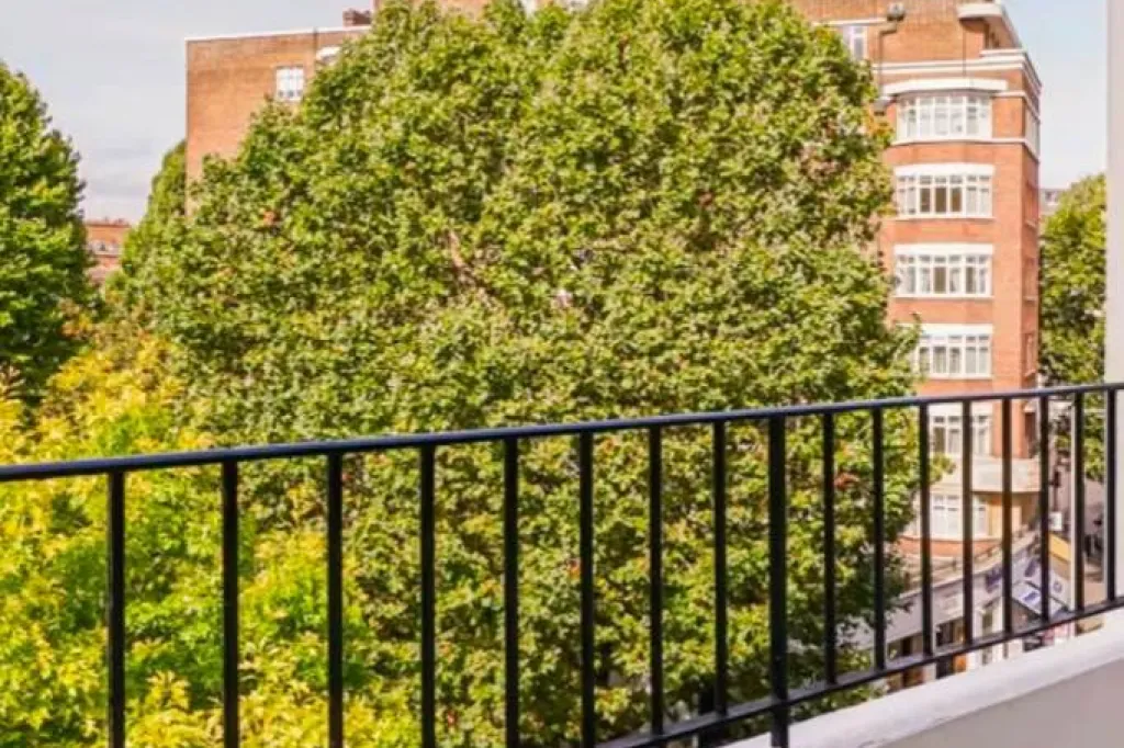 Stunning 2-Bedroom Apartment - South Kensington SW7