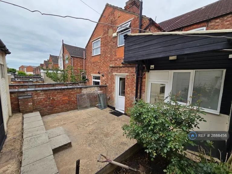 3 bedroom house in Thomas St, Wellingborough, NN8 (3 bed) (#2888456)