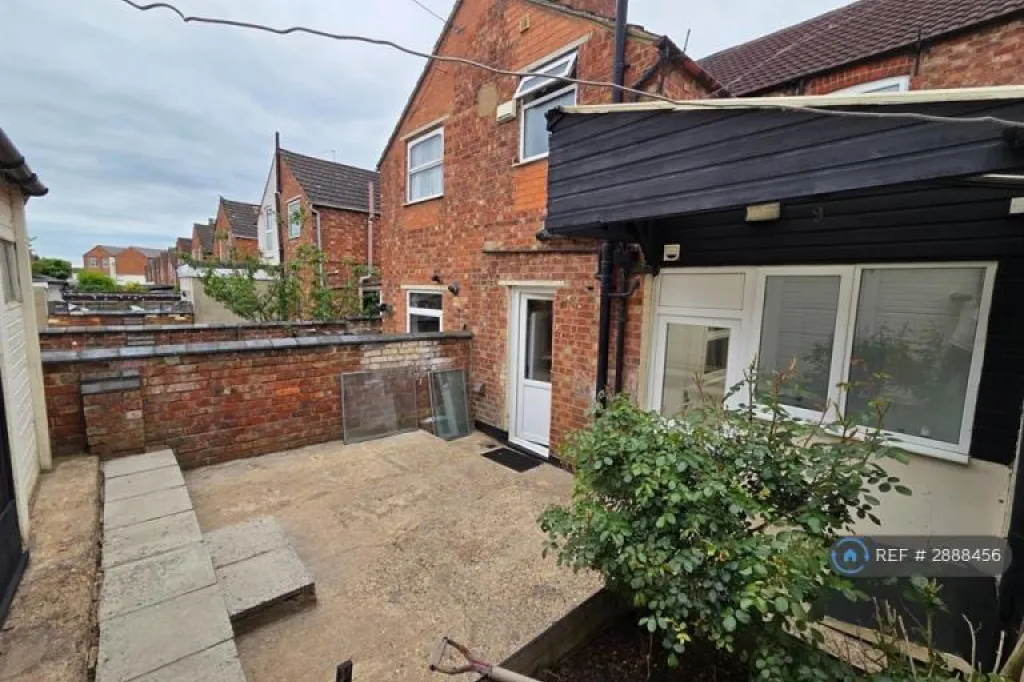 3 bedroom house in Thomas St, Wellingborough, NN8 (3 bed) (#2888456)