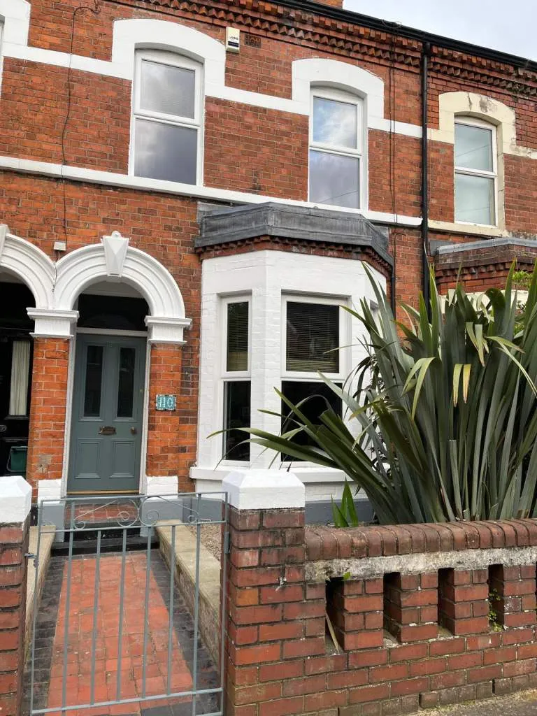 Excellent 2 Bedroom House to rent on Deramore Avenue off the Ormeau Road, South Belfast