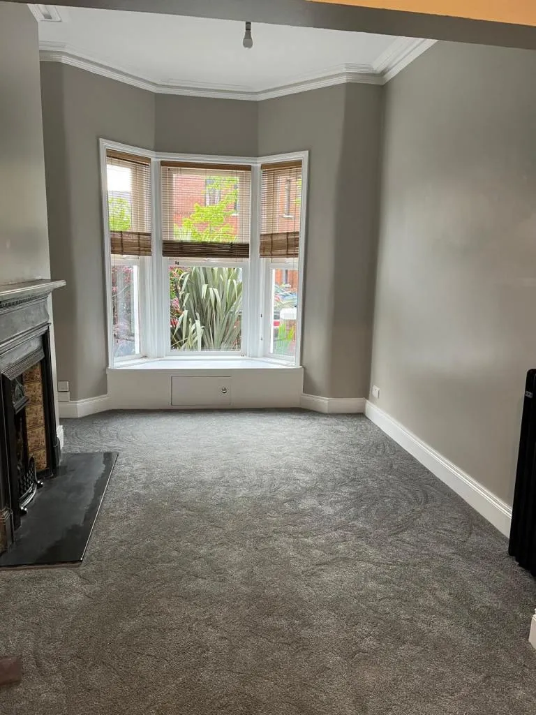 Excellent 2 Bedroom House to rent on Deramore Avenue off the Ormeau Road, South Belfast