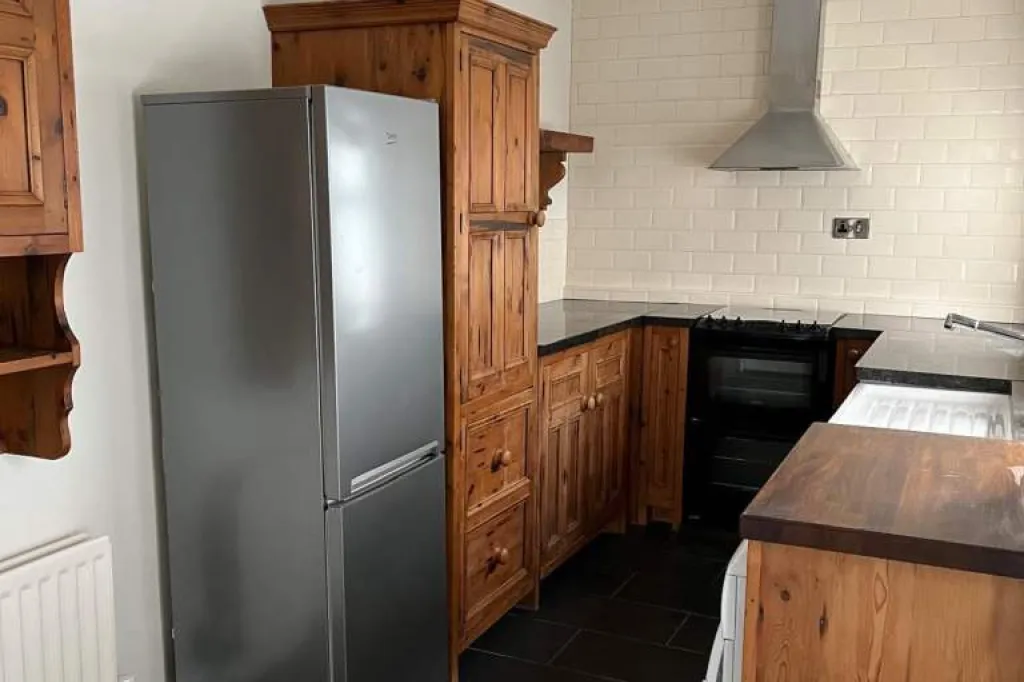 Excellent 2 Bedroom House to rent on Deramore Avenue off the Ormeau Road, South Belfast