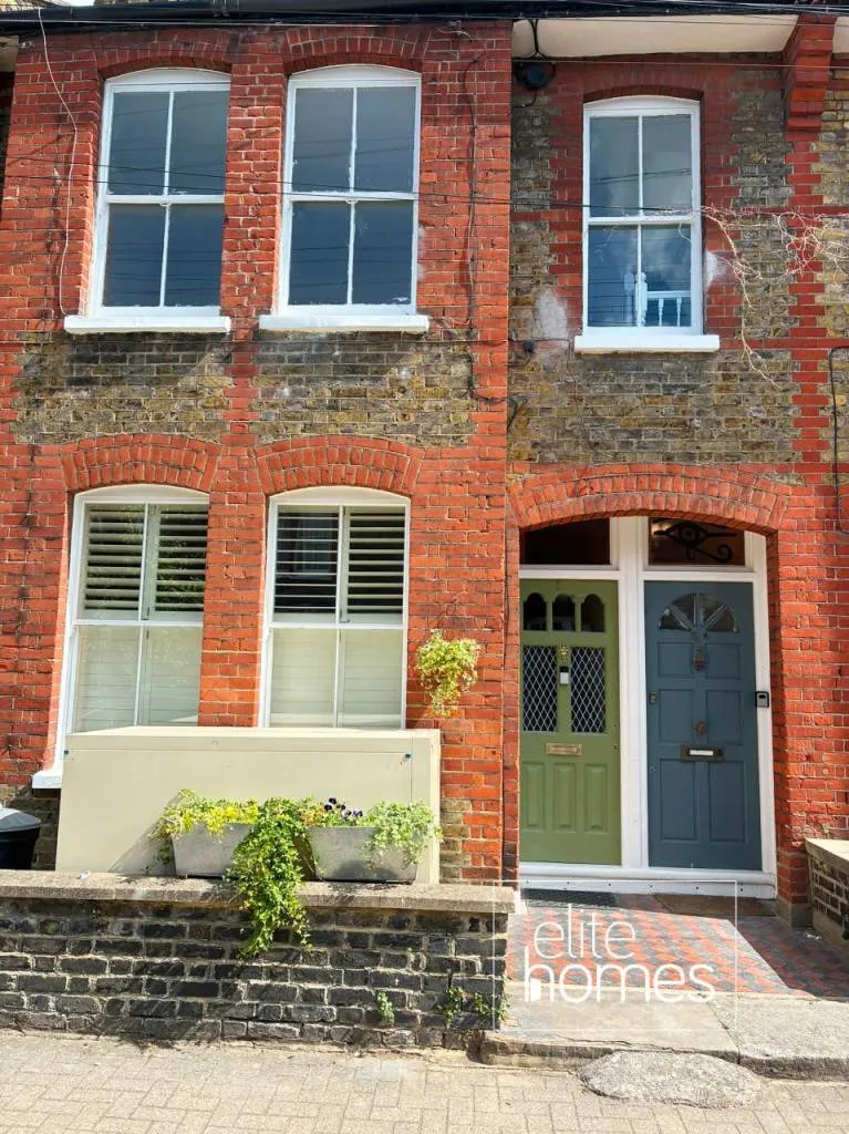 Licensed 5-Bedroom HMO - Sipson Lane UB7
