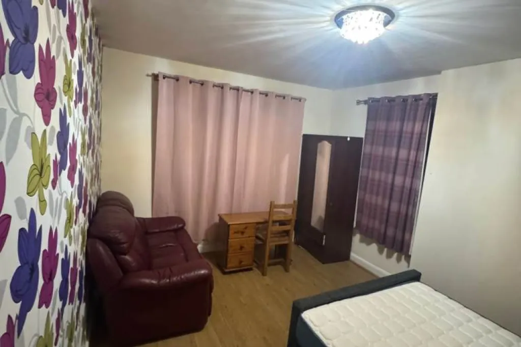 Looking 2-3 bedroom house to rent in downpatrick surrounding areas asap