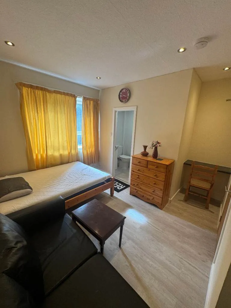 Looking 2-3 bedroom house to rent in downpatrick surrounding areas asap