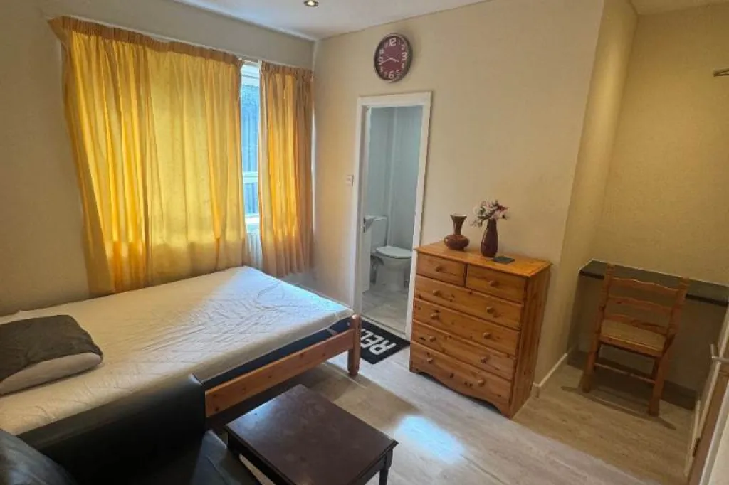 Looking 2-3 bedroom house to rent in downpatrick surrounding areas asap