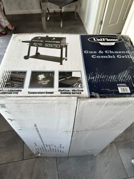 Uniflame Gas and Charcoal Combi Grill