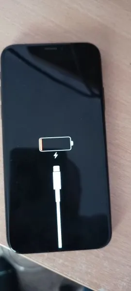 faulty apple iphone x mobile phone with free postage