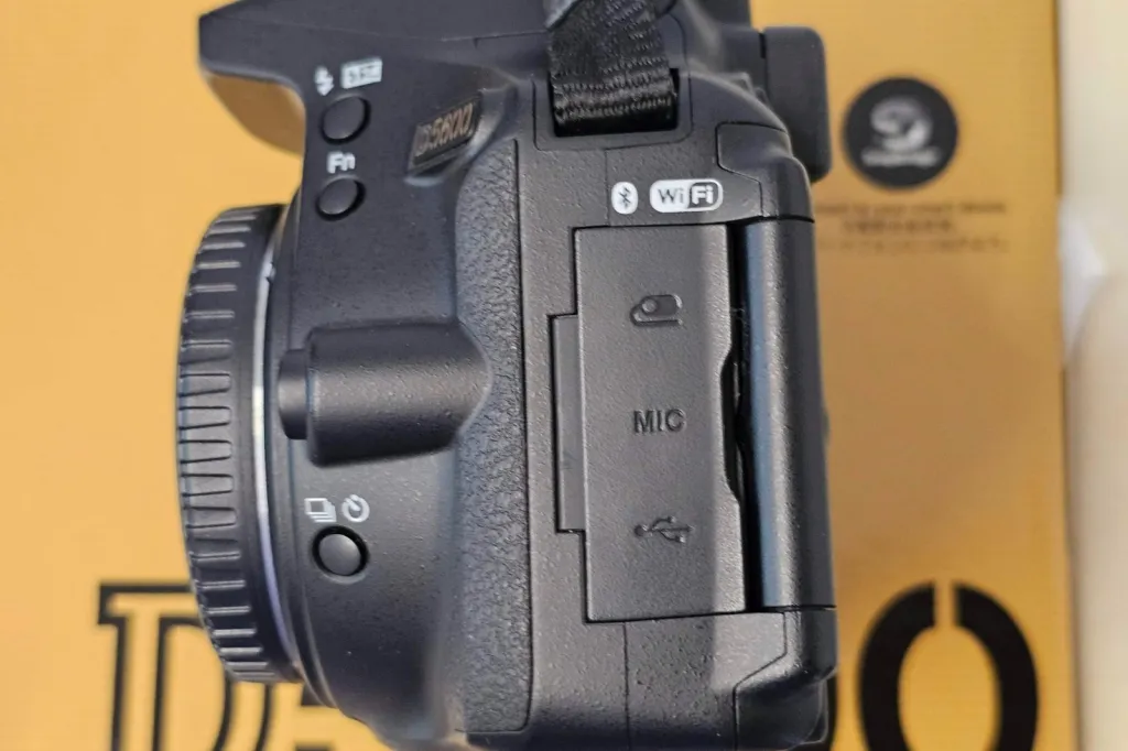 Nikon D5600 Body - Mint (3k Shutter Count) + Box & 3 Batteries