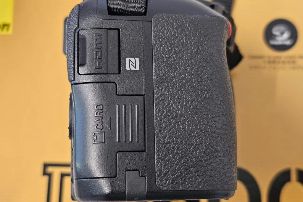 Nikon D5600 Body - Mint (3k Shutter Count) + Box & 3 Batteries