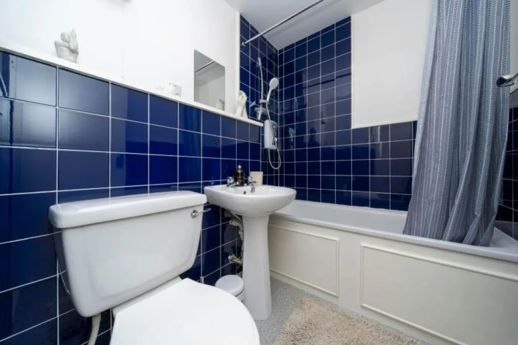 Fully Refurbished 1 bed Flat in Headland Court, Aberdeen (AB10)