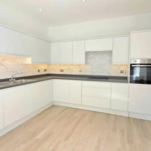 5 bedroom house in The Walk, Ebbw Vale, NP23 (5 bed) (#2809361)