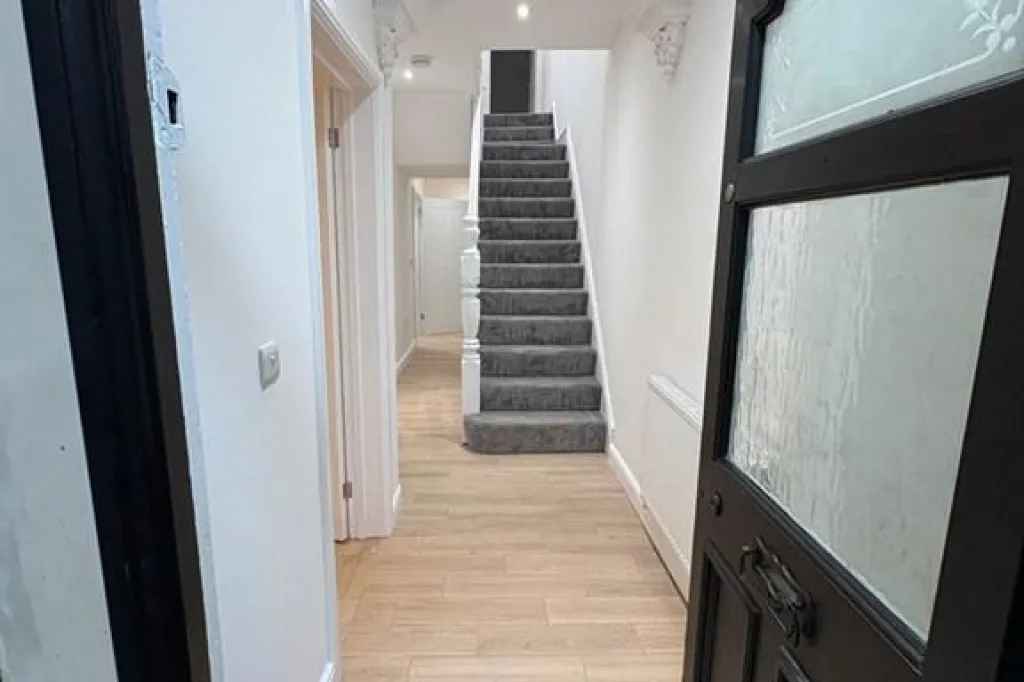 5 bedroom house in The Walk, Ebbw Vale, NP23 (5 bed) (#2809361)