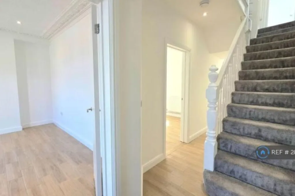 5 bedroom house in The Walk, Ebbw Vale, NP23 (5 bed) (#2809361)
