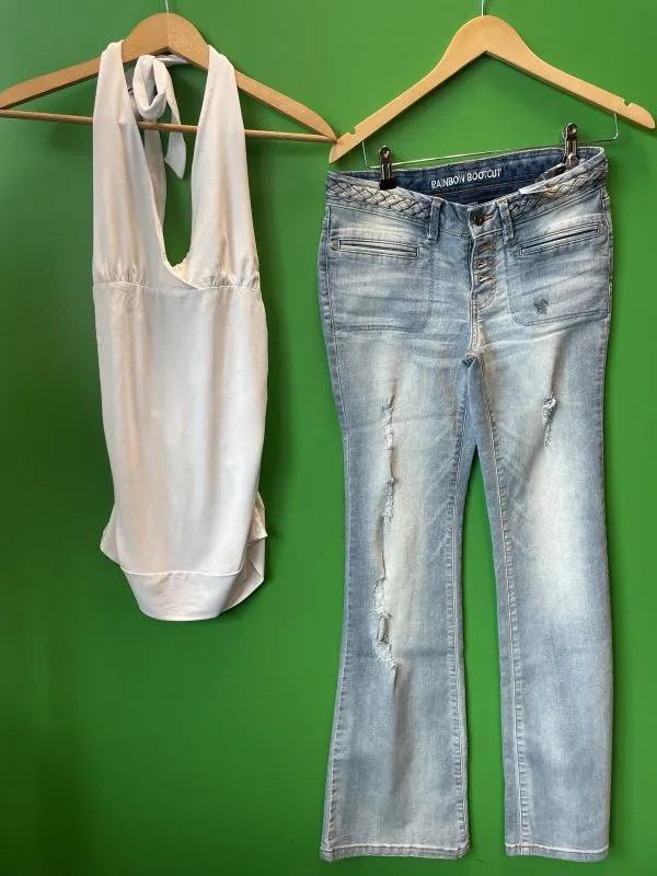 White top and blue jeans