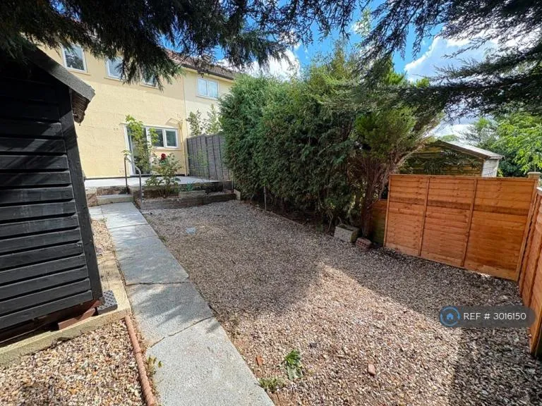 3 bedroom house in Downton Road, Swindon, SN2 (3 bed) (#3016150)
