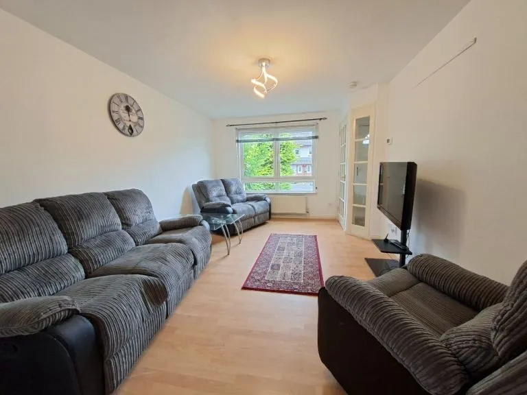 2 bedroom house in Craigour Avenue, Little France, Edinburgh, EH17 7NJ