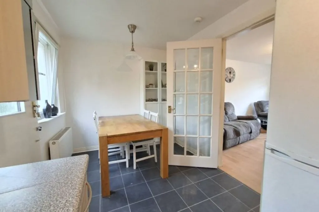 2 bedroom house in Craigour Avenue, Little France, Edinburgh, EH17 7NJ