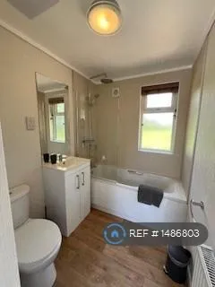 1 bedroom house in Cadeby Lane, Nuneaton, CV13 (1 bed) (#1486803)