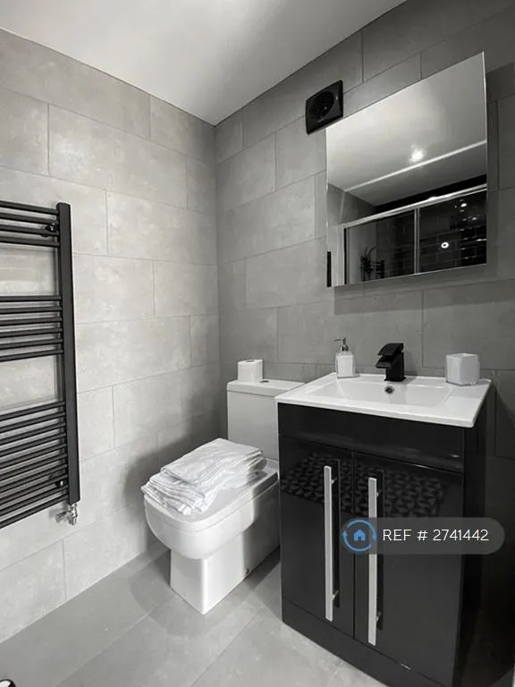 1 bedroom in Galingale View, Newcastle Under Lyme / Keele, ST5 (#2741442)