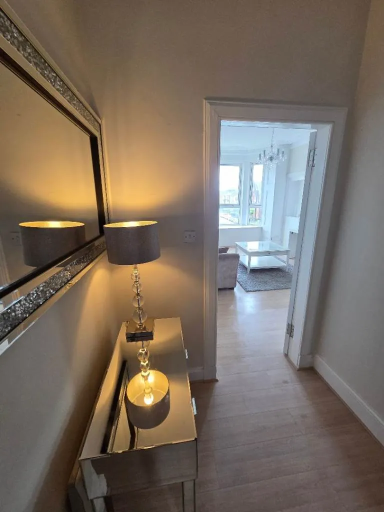 Paisley Flat for rent
